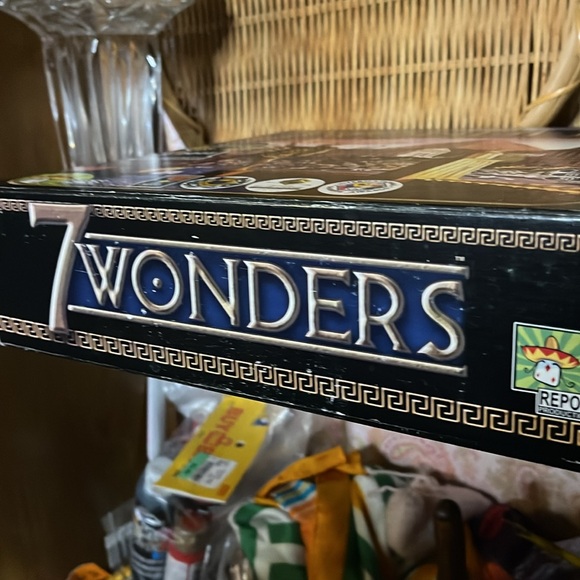 7 Wonders board game - Picture 2 of 5